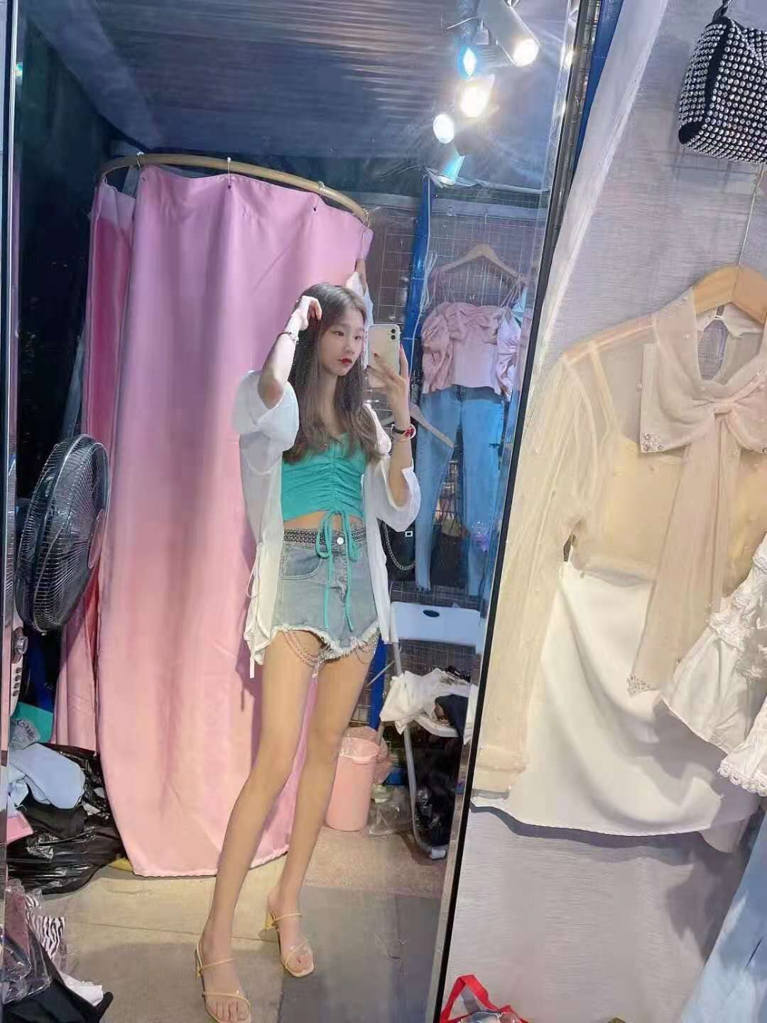 兼职嫩妹外出过夜